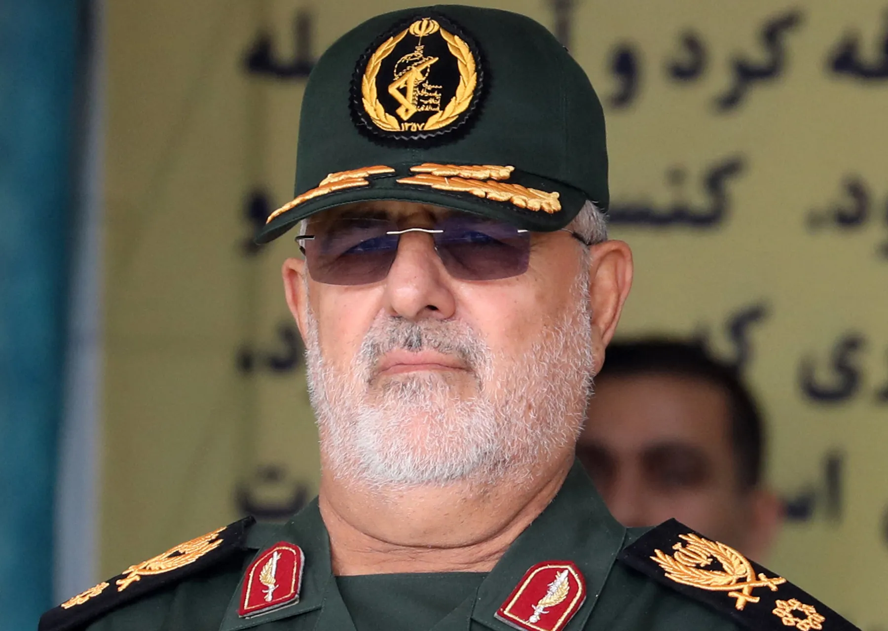 بمقتل وزير الدفاع الإيراني وقائد القوات البرية في الحرس الثوري الإيراني