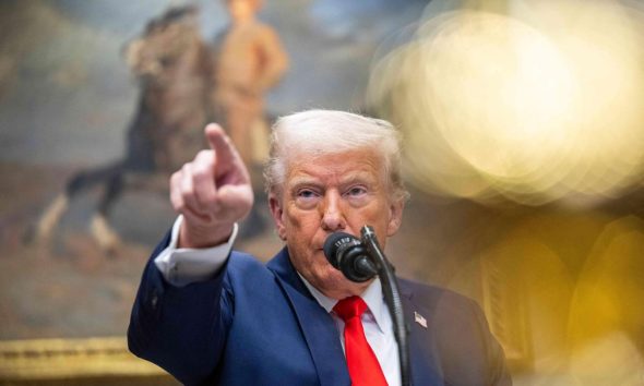 ترامب يدرس استئناف الضربات ضد طهران والوسطاء يسابقون الزمن 1 %d8%af%d9%88%d9%86%d8%a7%d9%84%d8%af %d8%aa%d8%b1%d8%a7%d9%85%d8%a8