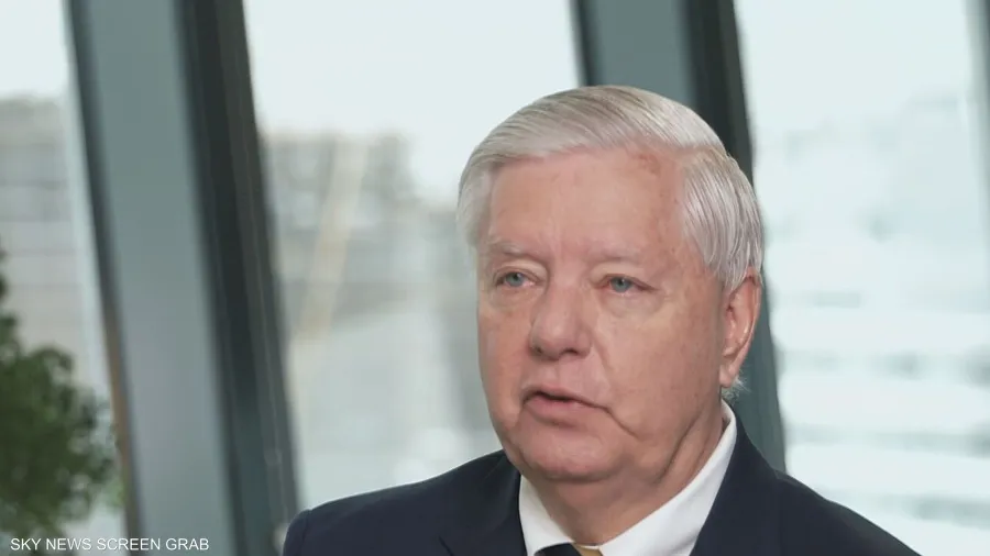 غراهام يحذر من التسويات المؤقتة: طهران “دولة إرهابية” والوقف المؤقت للتخصيب خطأ فادح 3 img 0458