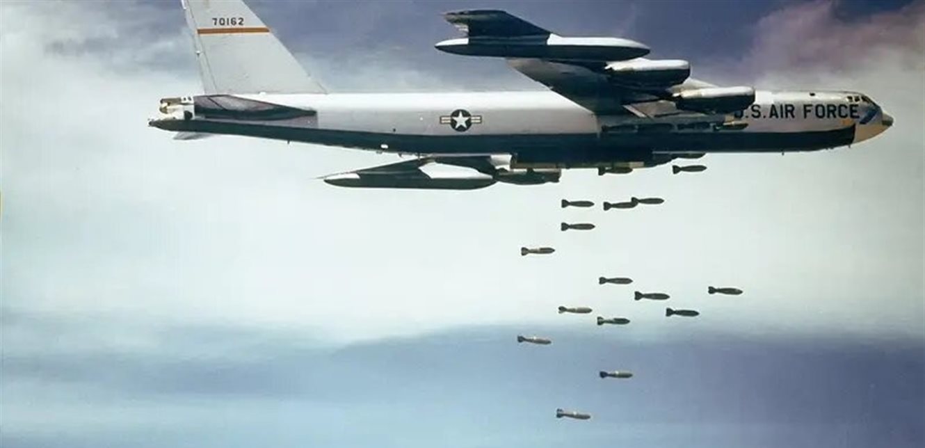 تحول استراتيجي... طائرات B-52 تفرض سيطرتها الجوية في سماء إيران