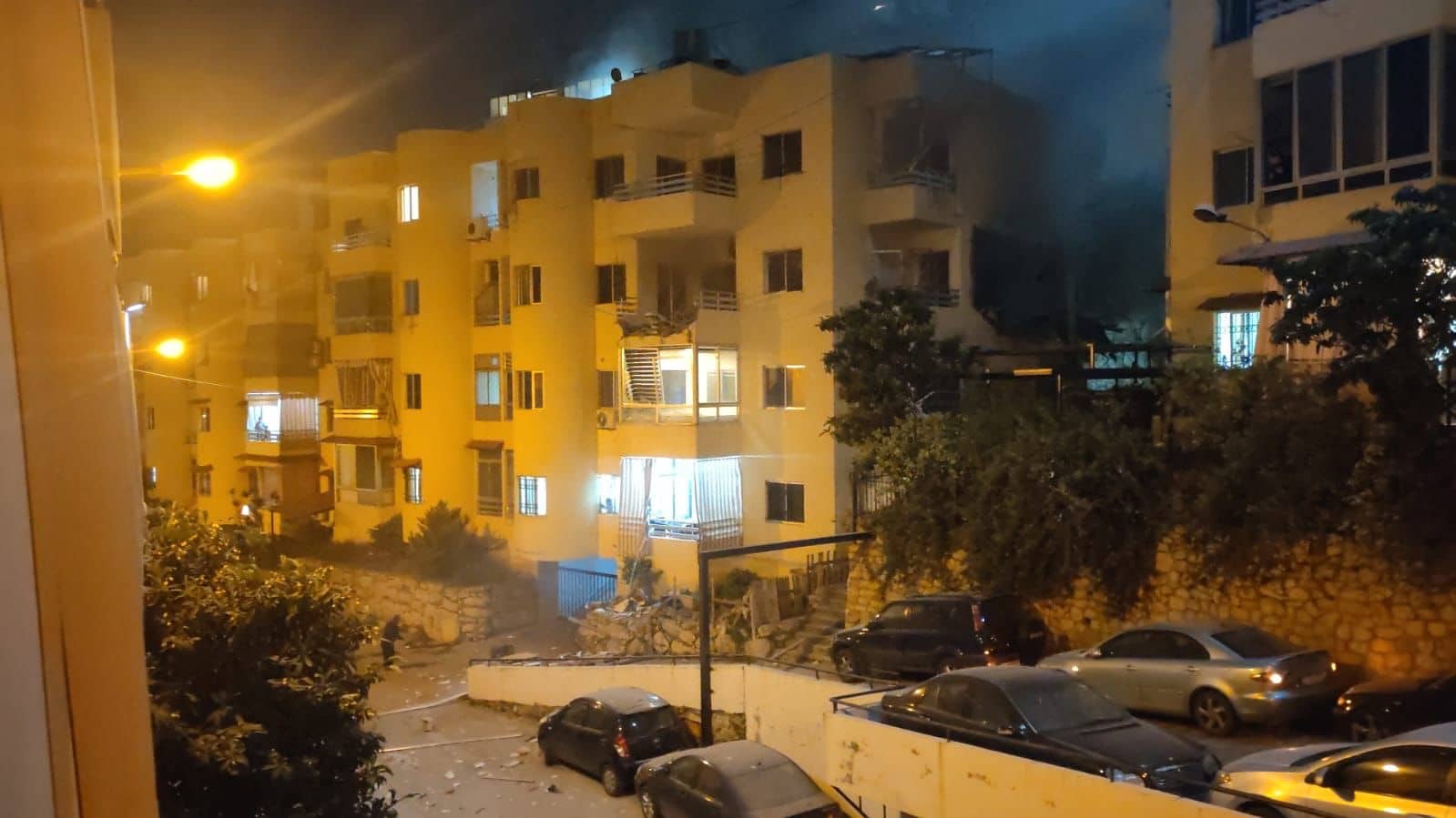بالفيديو- بيار معوض وزوجته شهيدان في الغارة على عين سعادة