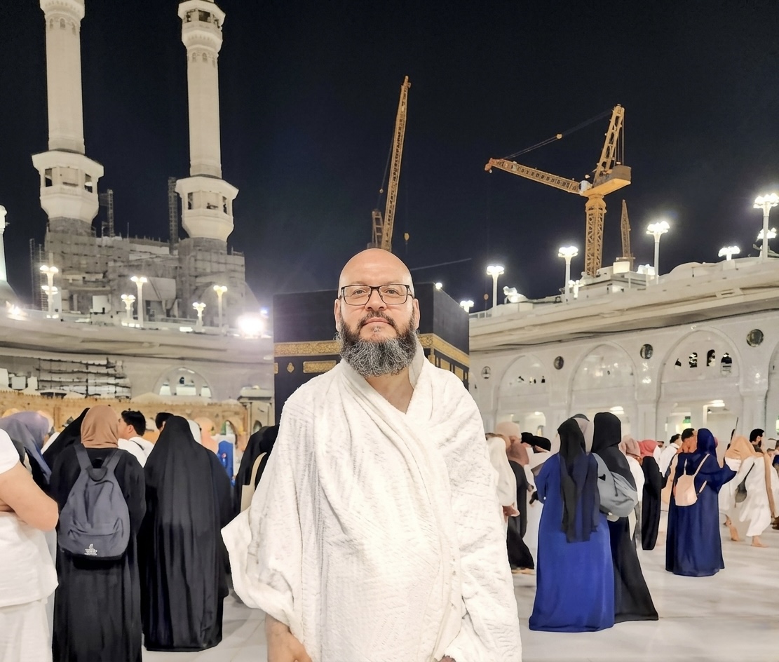 العلامة السيد محمد علي الحسيني يوجه توصية للحجاج الشيعة: "الحج للعبادة خالصاً والالتزام بأنظمة المملكة واجب لصون قدسية الشعيرة"