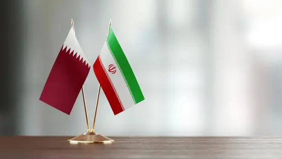 مغادرة مفاوضين قطريين طهران بعد محادثات استمرت حتى الصباح
