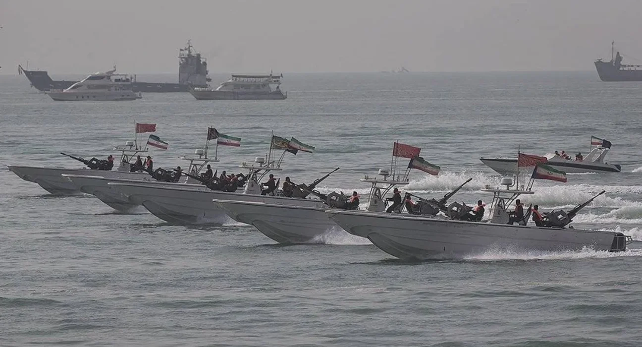 الحرس الثوري: اقتراب السفن من مضيق هرمز تعاون مع العدو