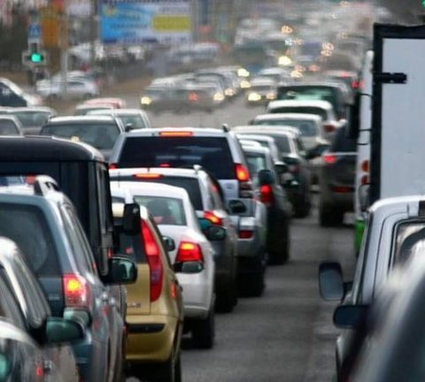 زحمة سير كثيفة من المدينة الرياضية باتجاه سليم سلام