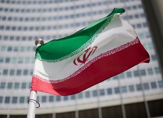 صندوق بـ300 مليار دولار لتحفيز الاستثمار بإيران