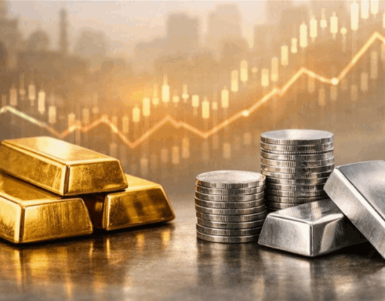 تراجع أسعار الذهب والفضة: الفائدة والأسهم وراء الهبوط