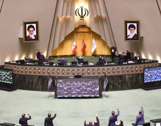 البرلمان الإيراني: ترامب لم يلتزم بمبادئ التفاوض ووقف النار