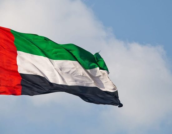 الإمارات تسمح لمواطنيها بالسفر إلى لبنان.. ما الشرط؟