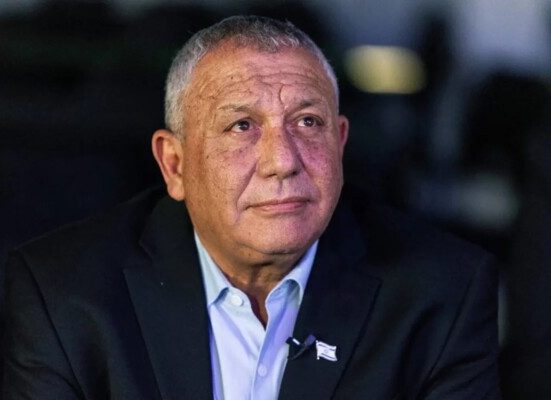 آيزنكوت يترشح لرئاسة الحكومة الإسرائيلية ويتحدى نتنياهو