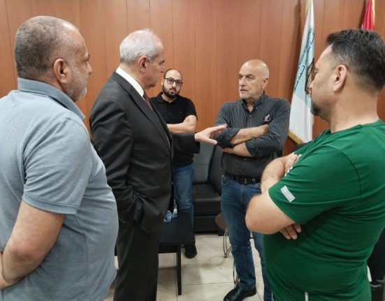 ملحم خلف من صور: تحية لصمود أهلها في مواجهة العدوان