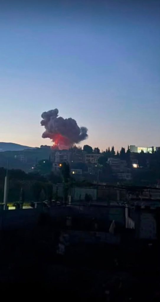 بالصورة :أضرار بمدرسة تؤوي نازحين جراء غارة على بنعفول بصيدا 4 بالصورة :أضرار بمدرسة تؤوي نازحين جراء غارة على بنعفول بصيدا