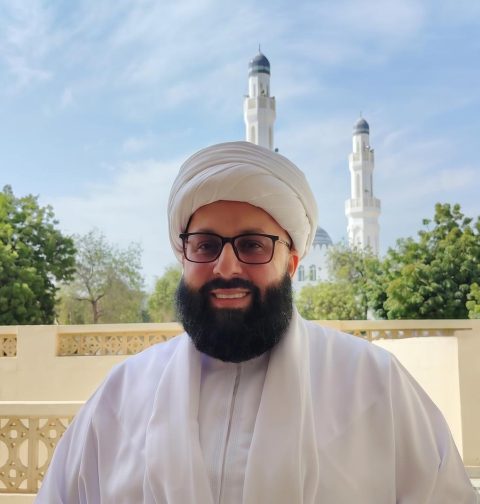الشيخ محمد علي الفوعاني يلقي كلمة خلال مؤتمر باريس التأسيسي حول شراكة الطائفة الشيعية في الدولة اللبنانية وسيادة المؤسسات.