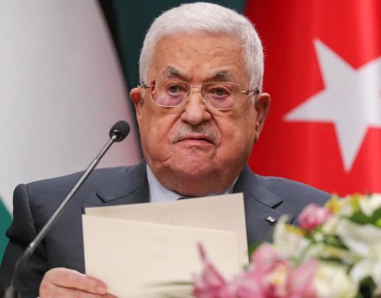 عباس يحدد موعد الانتخابات التشريعية الفلسطينية
