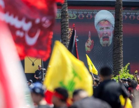 تقرير يحدد مسار الحل في لبنان: البداية من سلاح حزب الله