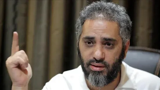 من يعرقل الإفراج عن فضل شاكر؟