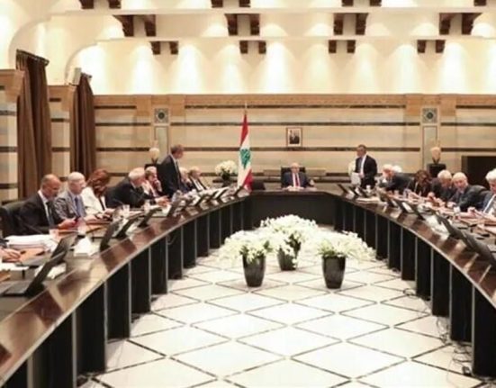 مجلس الوزراء يقر تراخيص مطار القليعات وتعيينات إدارية