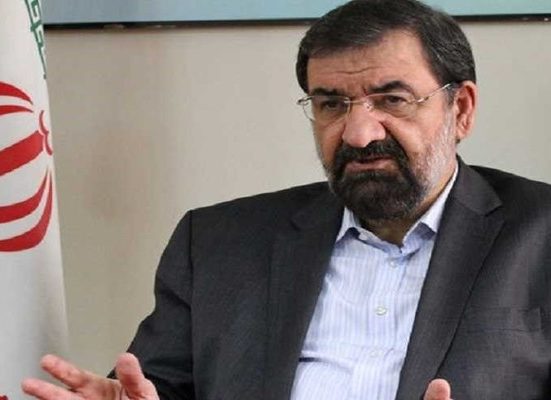 رضائي: مضيق هرمز أهم لإيران من القنابل الذرية