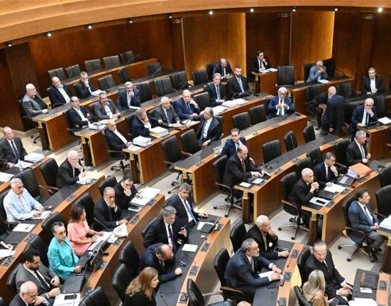 بري يرفع الجلسة التشريعية بعد فقدان النصاب.. ماذا أُقرّ؟
