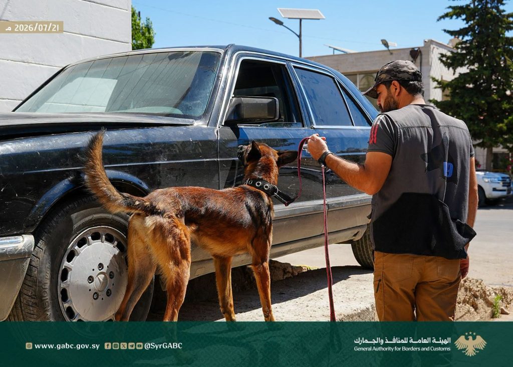 بالفيديو- سوريا تحبط تهريب 226 قنبلة كانت في طريقها إلى لبنان 10 بالفيديو- سوريا تحبط تهريب 226 قنبلة كانت في طريقها إلى لبنان