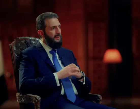الشرع ينفي التدخل العسكري بلبنان ويدعم حصر السلاح بالدولة