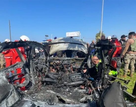معاريف: الاغتيالات تحاصر حماس وإسرائيل تحصن "الخط الأصفر"